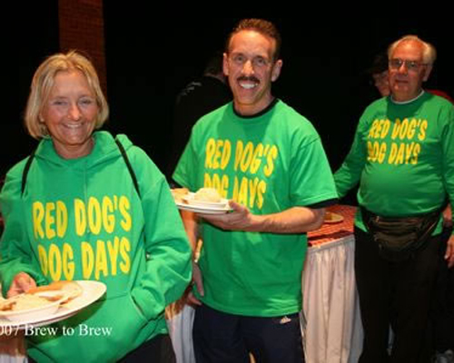 photo of Dog Days runners at Brew to Brew banquet