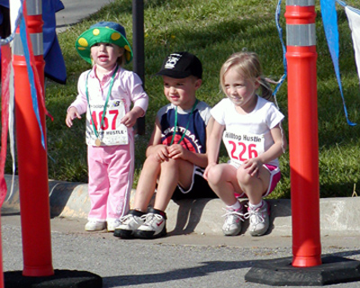 photo of the Johnston girls with Dylan Grospitch