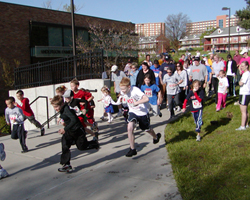start of the Hilltop Hustle 1K