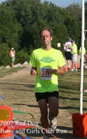 Photo of Scott McVey winning the men's race.