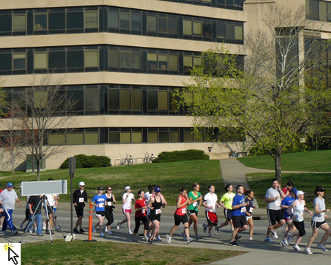 Photo of start of Race Ipsa 5K and lick to Flickr slideshow.
