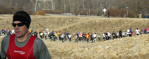 Paul Miller in front of the line of runners at the Shamrock Shuffle.