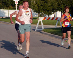 Frank Weinhold & Donna Romans near finish
